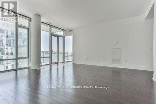 #815 39 QUEENS QUAY E - 19
