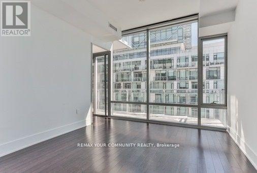 #815 39 QUEENS QUAY E - 26