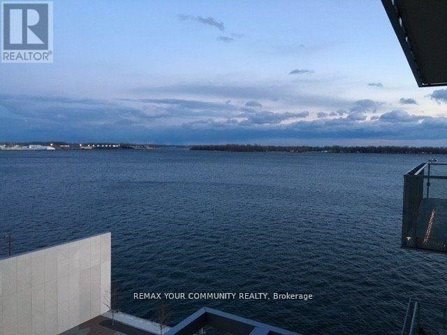 #815 39 QUEENS QUAY E - 29