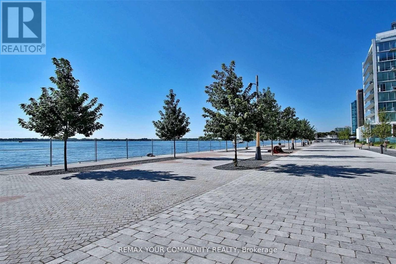 #815 39 QUEENS QUAY E - 33