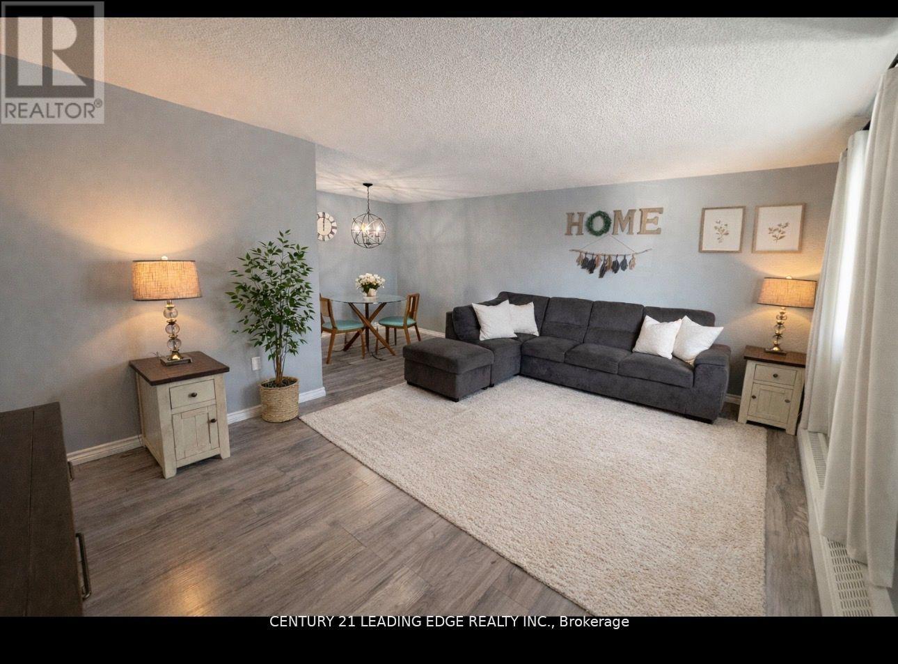 #209 936 GLEN STREET S - 1