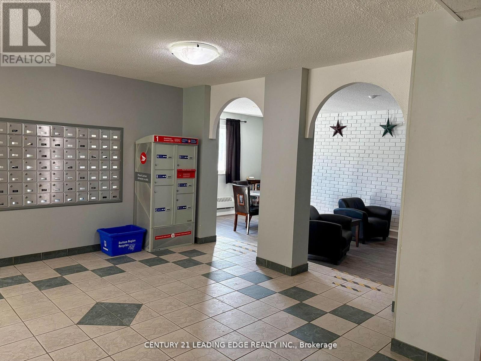 #209 936 GLEN STREET S - 14