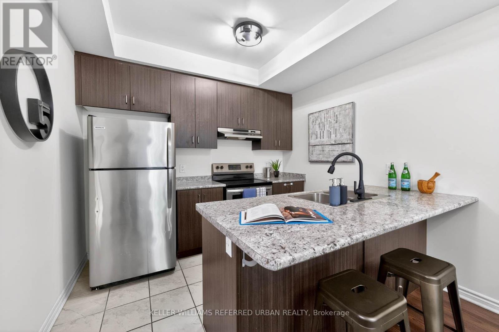 #19 25 HERON PARK PLACE - 15