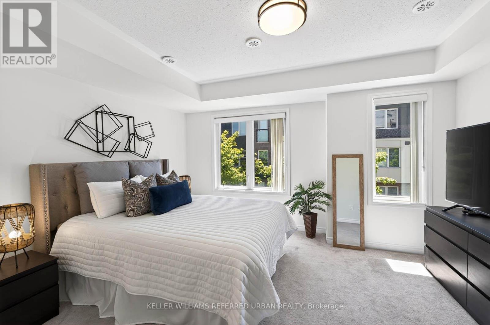 #19 25 HERON PARK PLACE - 17