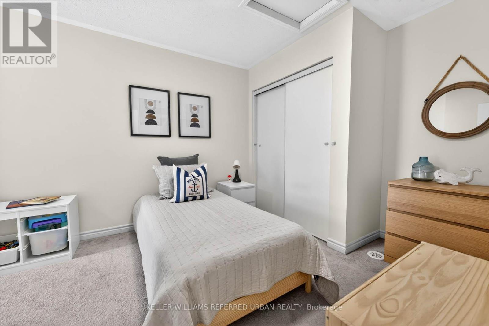 #19 25 HERON PARK PLACE - 23