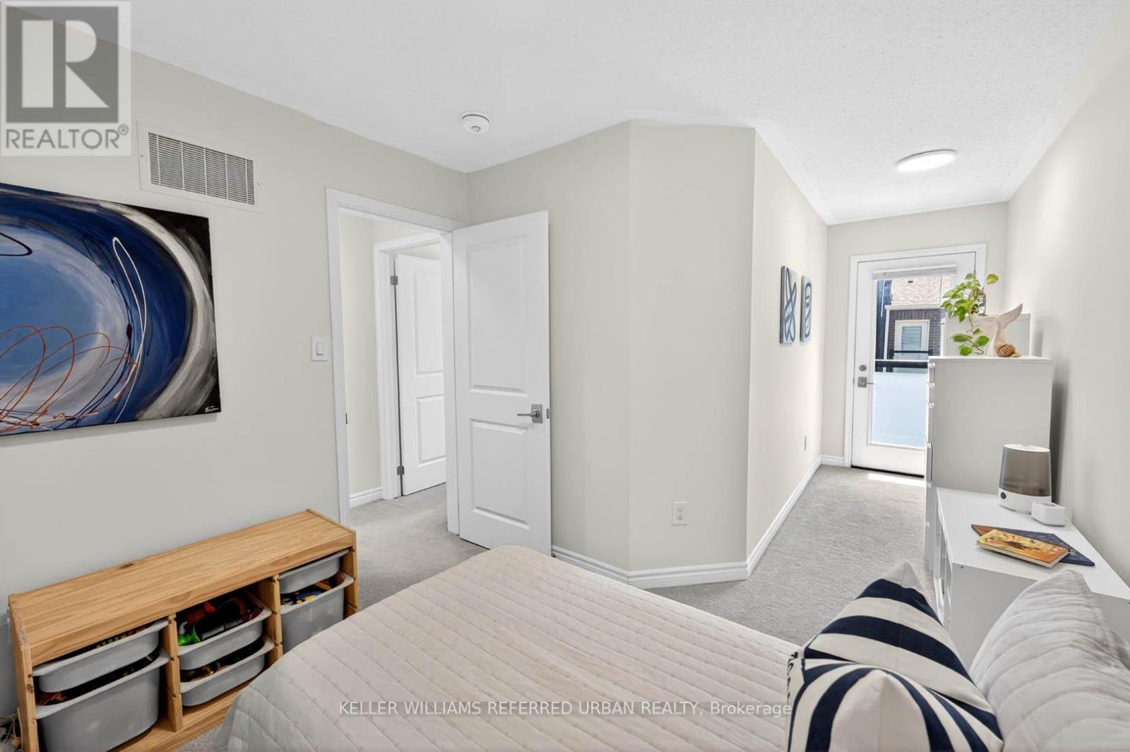#19 25 HERON PARK PLACE - 24