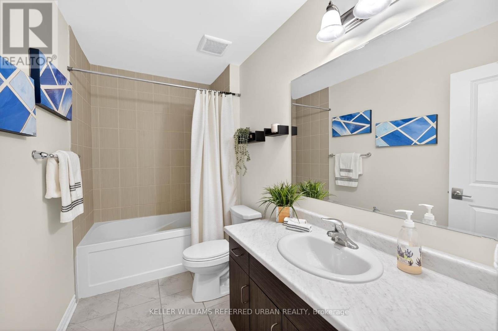 #19 25 HERON PARK PLACE - 26