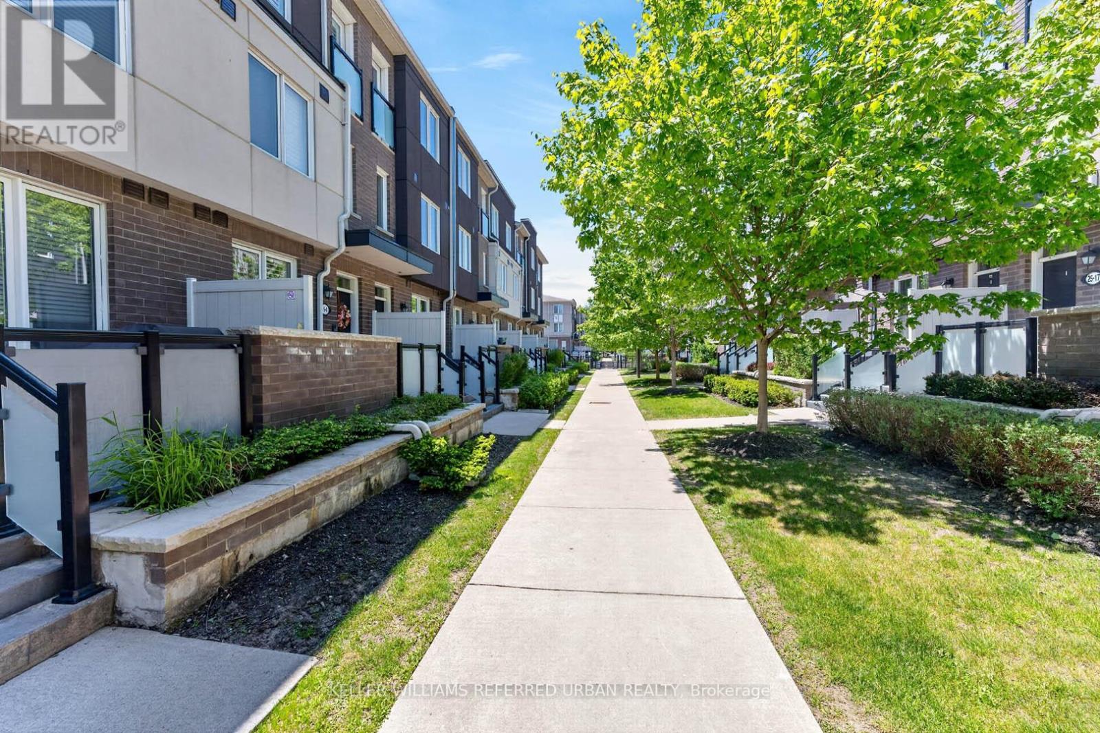 #19 25 HERON PARK PLACE - 30
