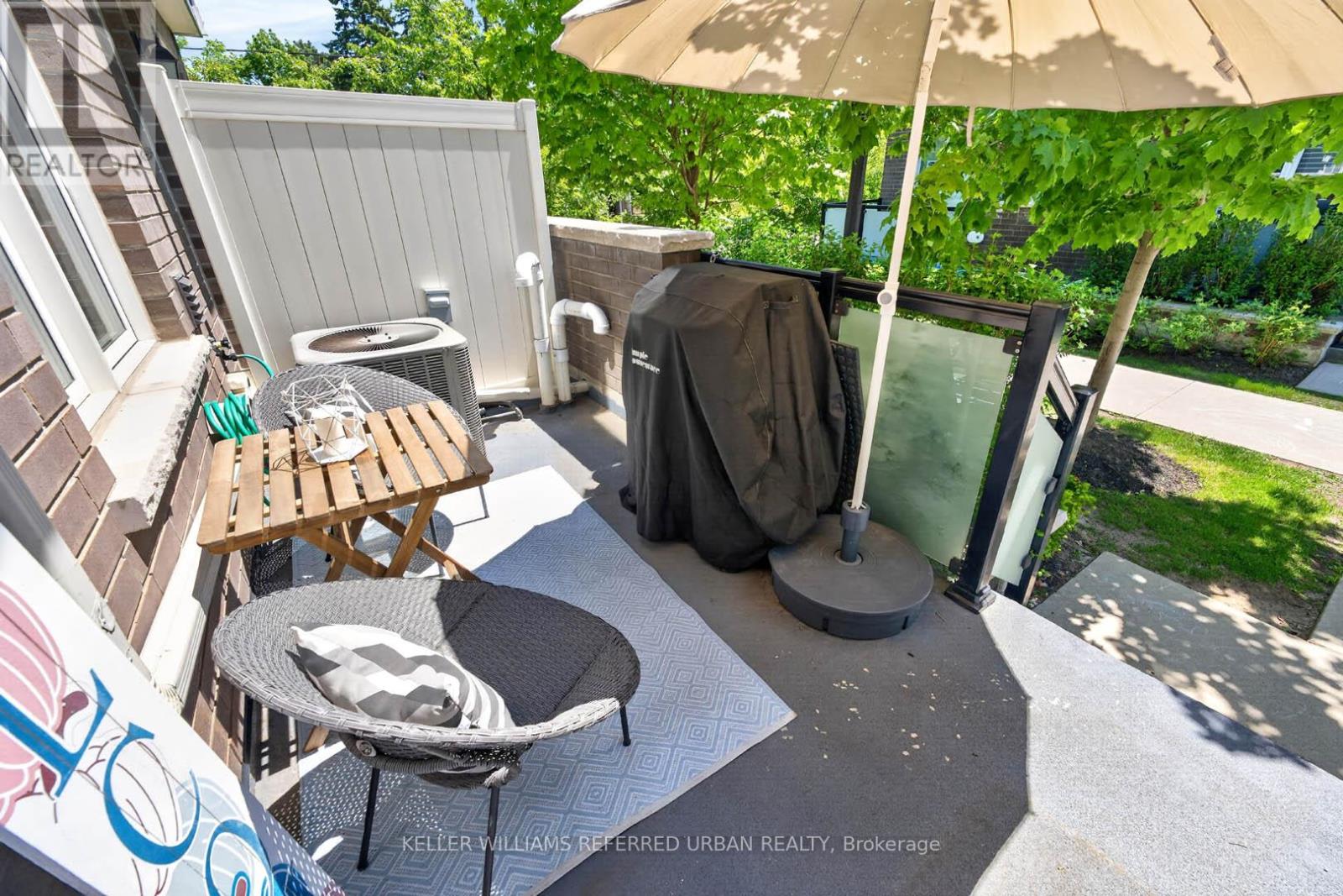 #19 25 HERON PARK PLACE - 5