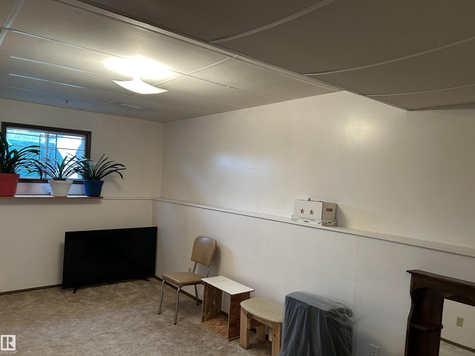 2025 108 ST NW - 25