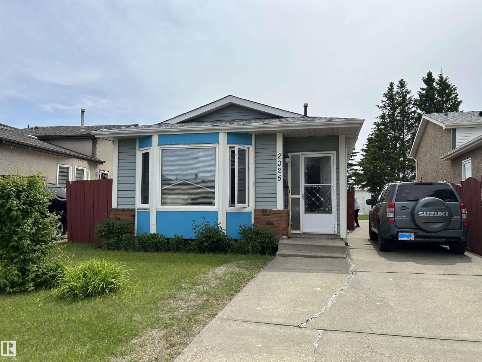 2025 108 ST NW - 1