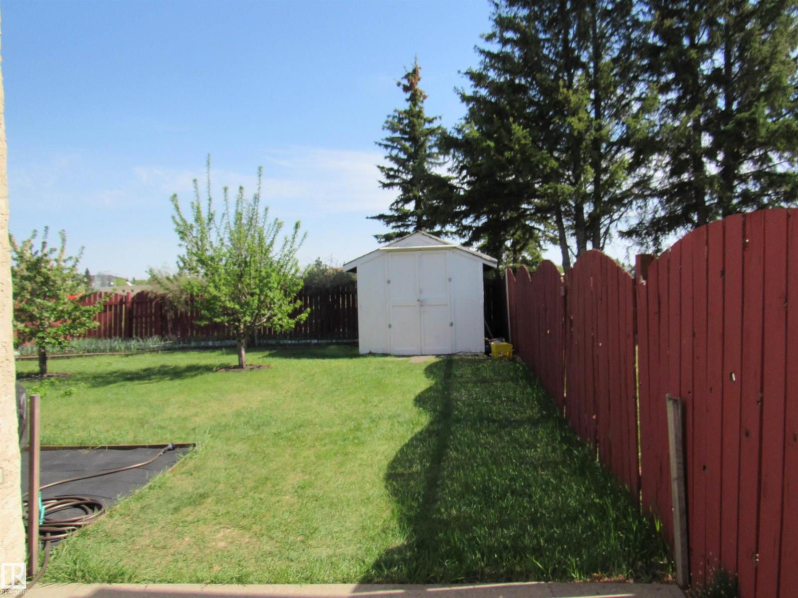 2025 108 ST NW - 38