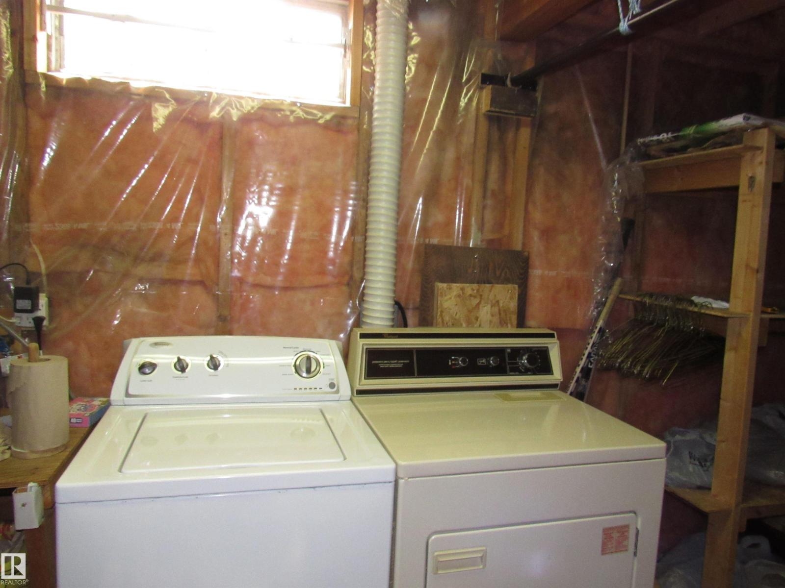 2025 108 ST NW - 33