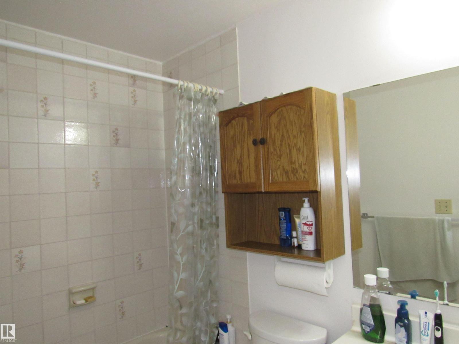 2025 108 ST NW - 21