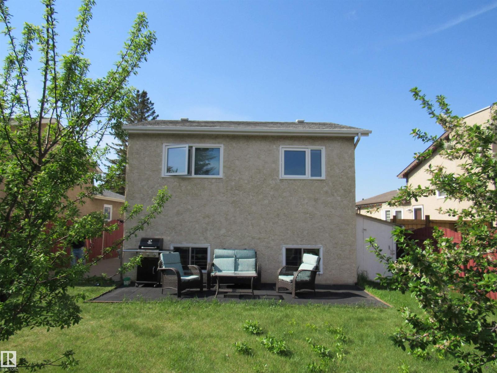 2025 108 ST NW - 37
