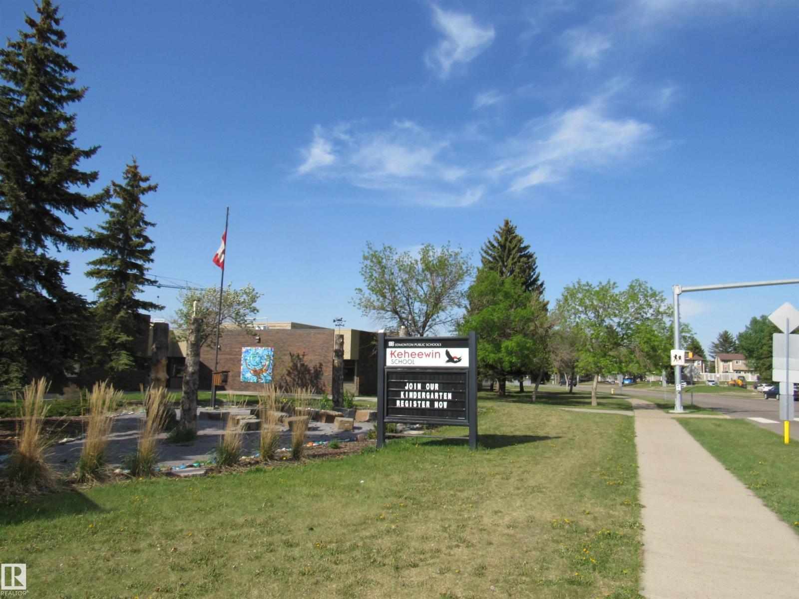 2025 108 ST NW - 41