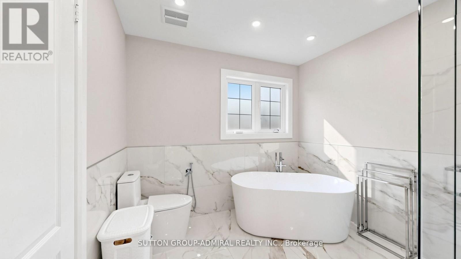 27 ASNER AVENUE - 27
