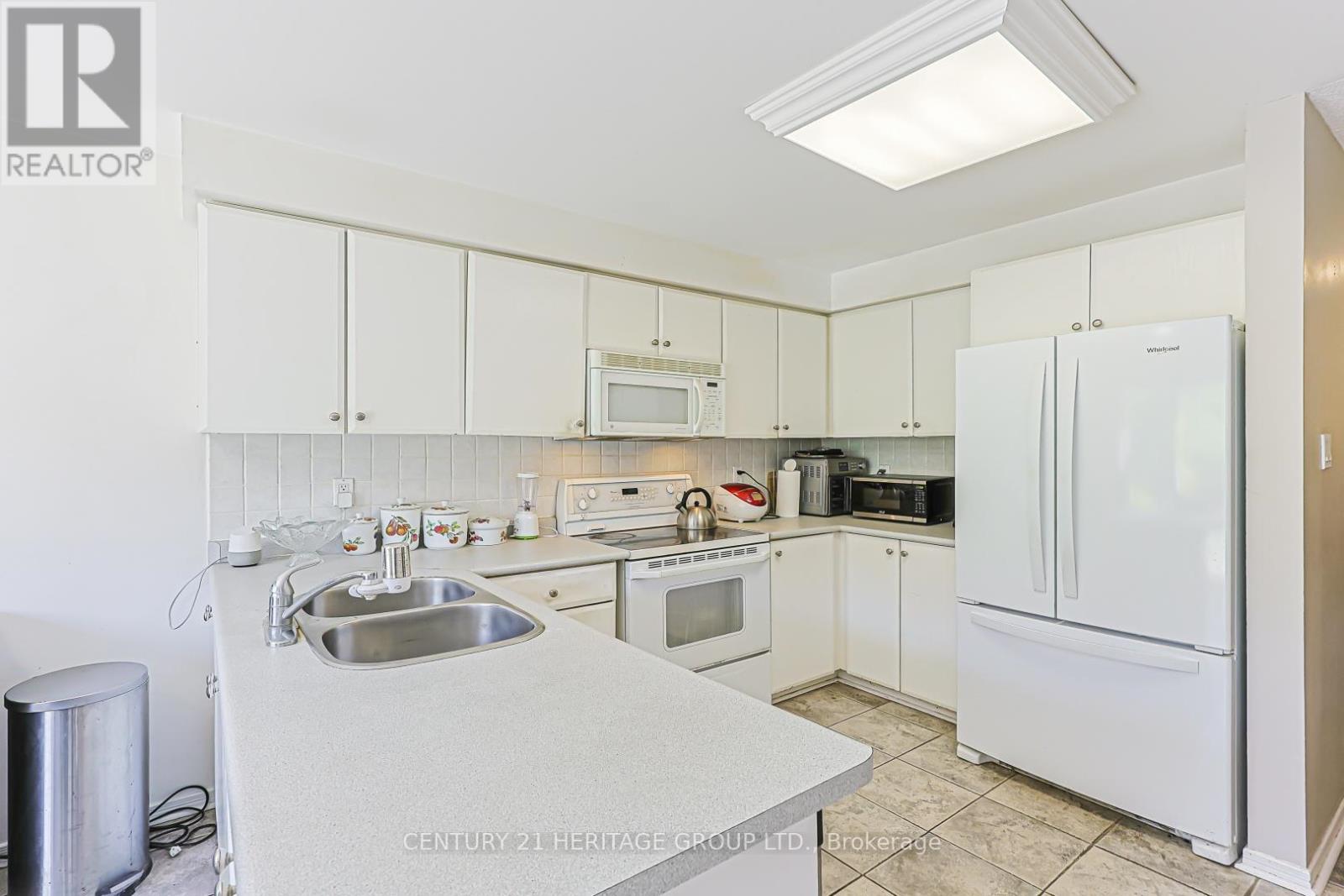 8 MILLCROFT WAY - 10