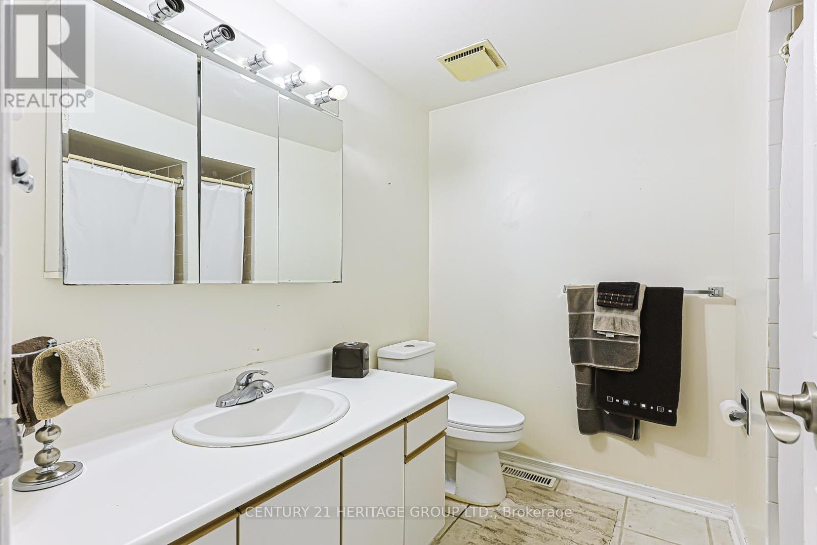 8 MILLCROFT WAY - 29