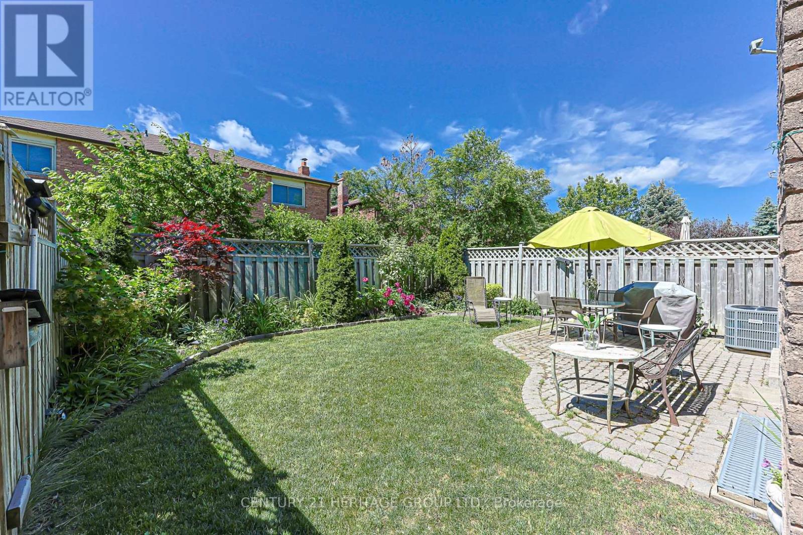 8 MILLCROFT WAY - 34