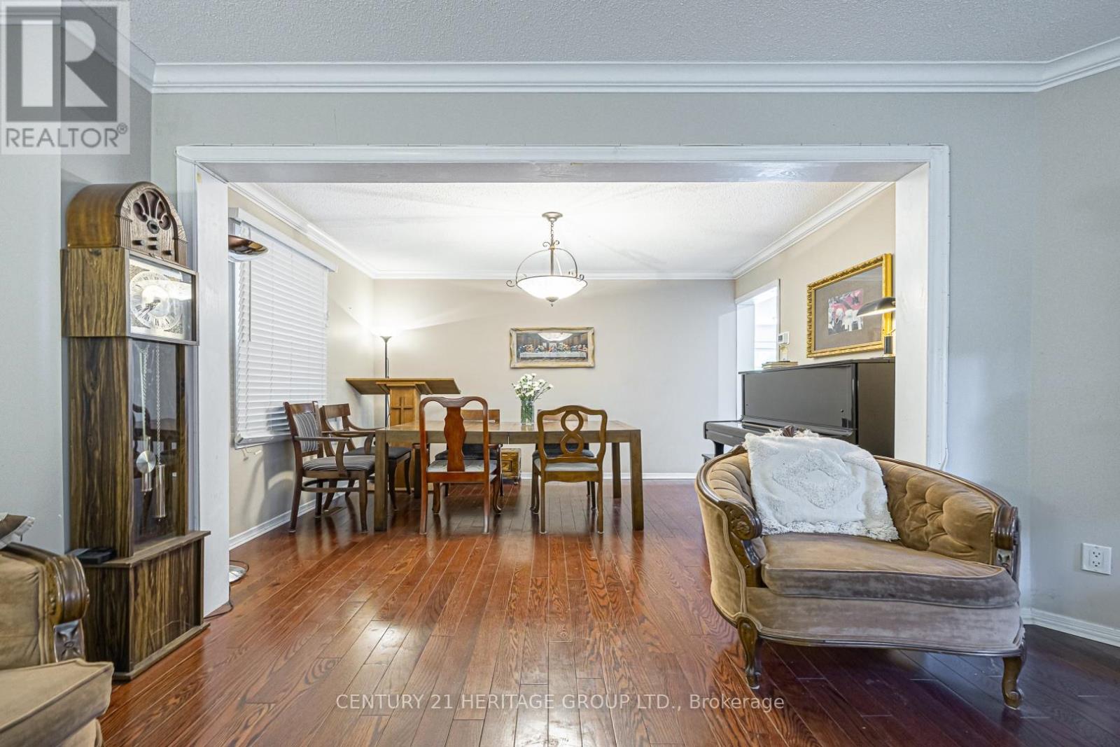 8 MILLCROFT WAY - 5