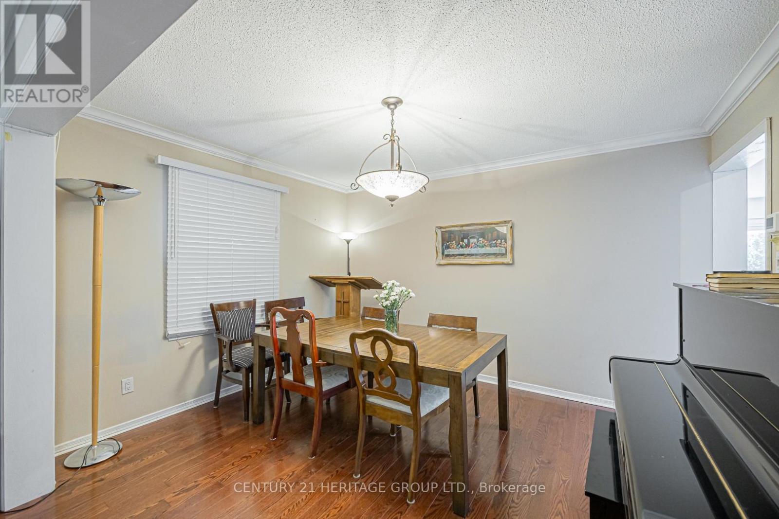 8 MILLCROFT WAY - 6