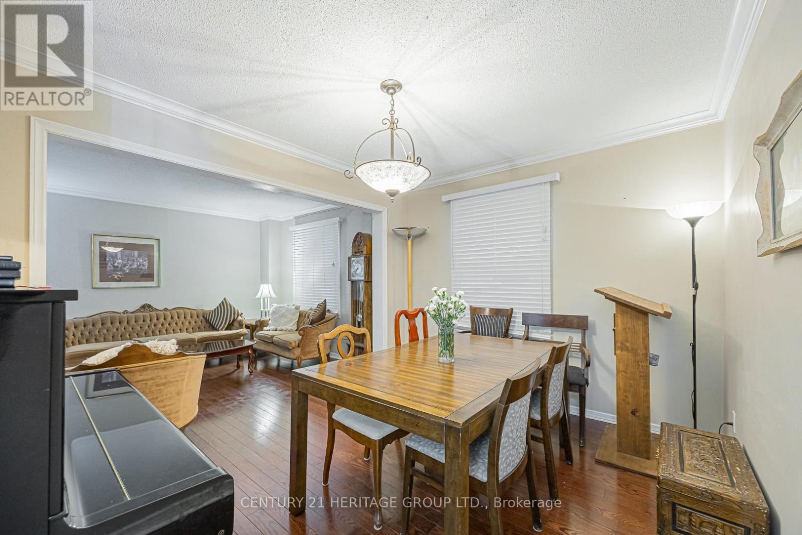 8 MILLCROFT WAY - 7