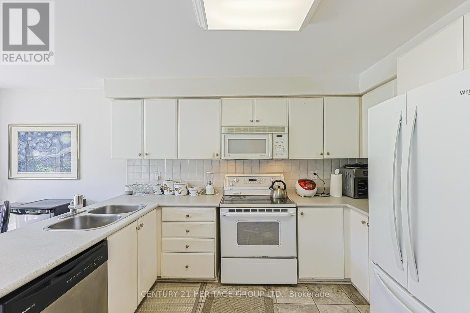 8 MILLCROFT WAY - 9