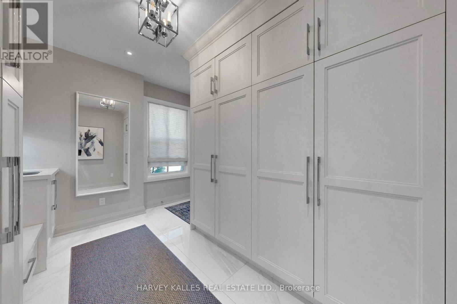 21 KELLAM STREET - 21