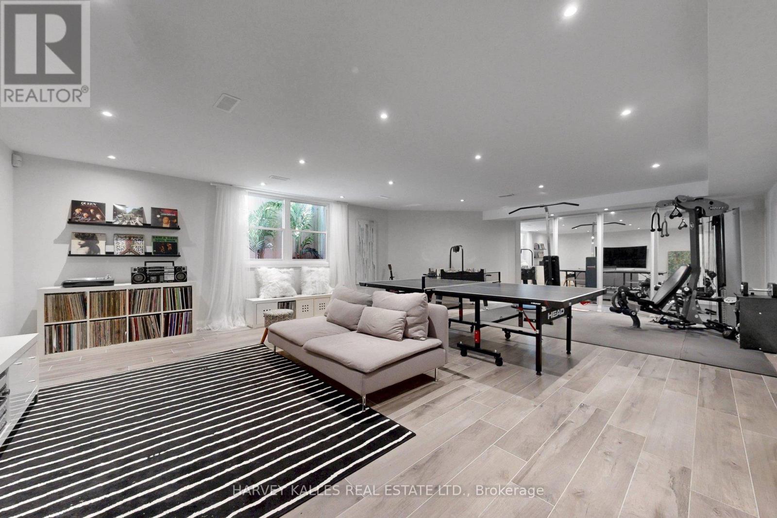 21 KELLAM STREET - 38