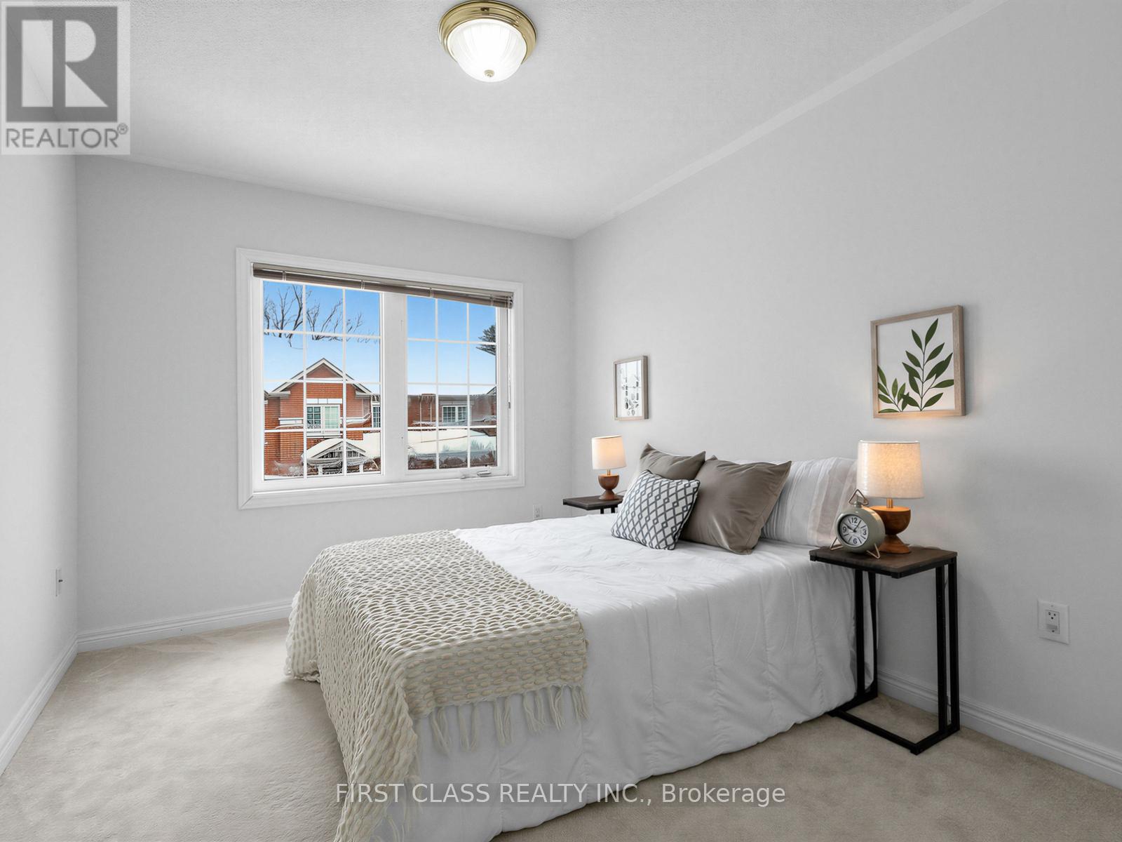#36 8 TOWNWOOD DRIVE - 11