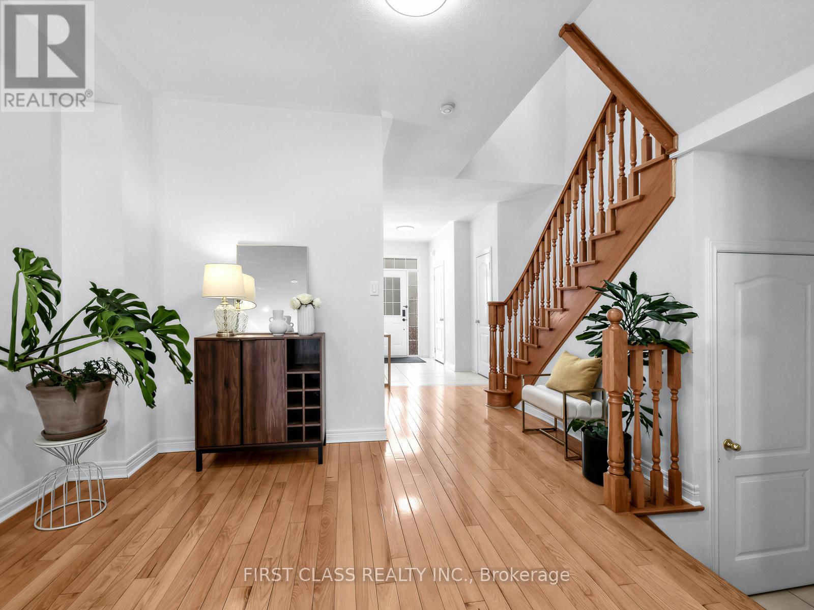 #36 8 TOWNWOOD DRIVE - 15