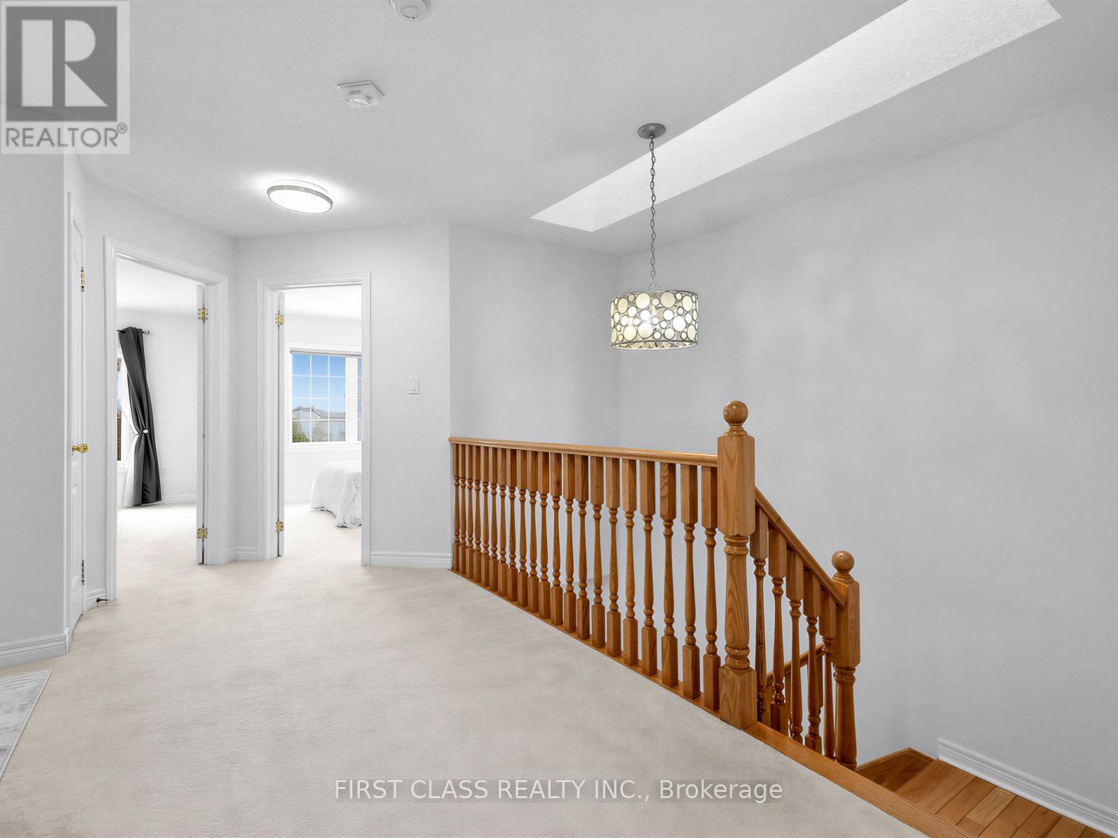 #36 8 TOWNWOOD DRIVE - 20
