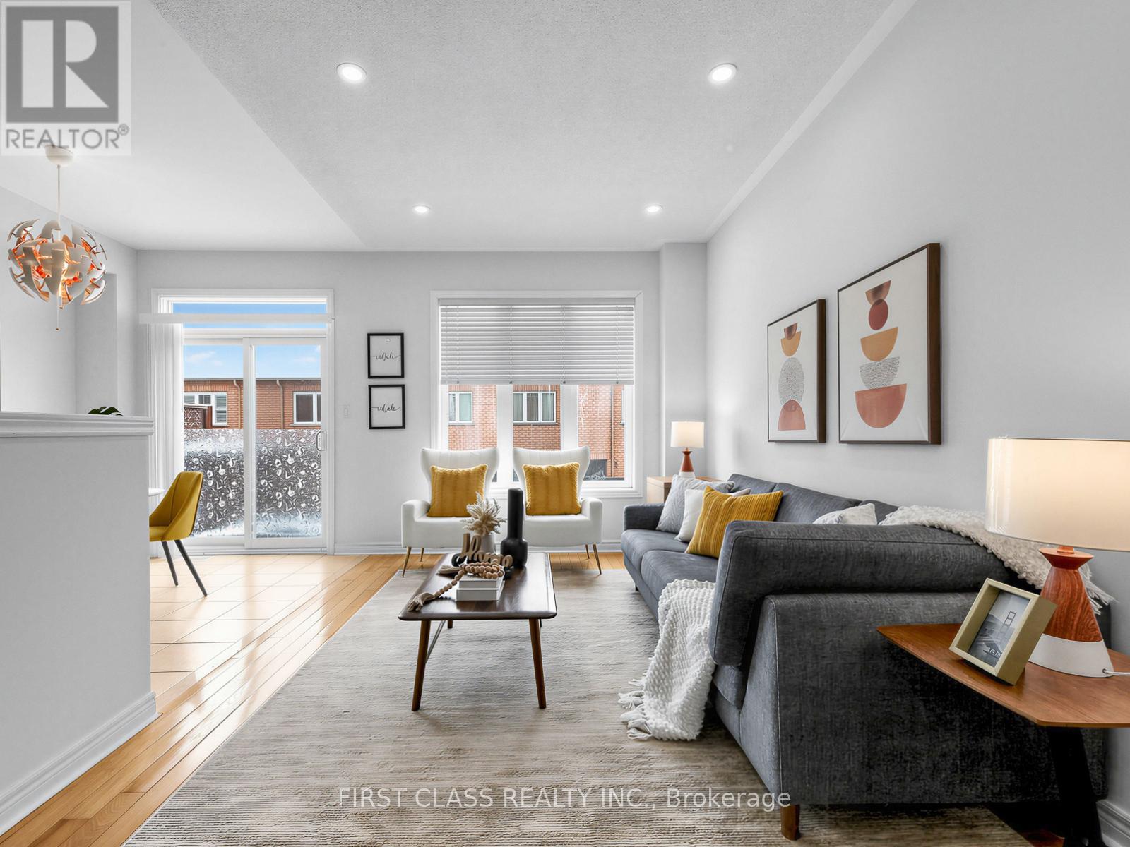 #36 8 TOWNWOOD DRIVE - 8