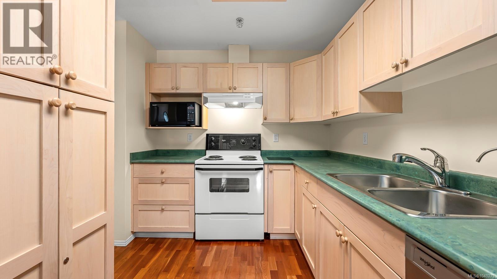 #301 1380 Henry Rd - 10