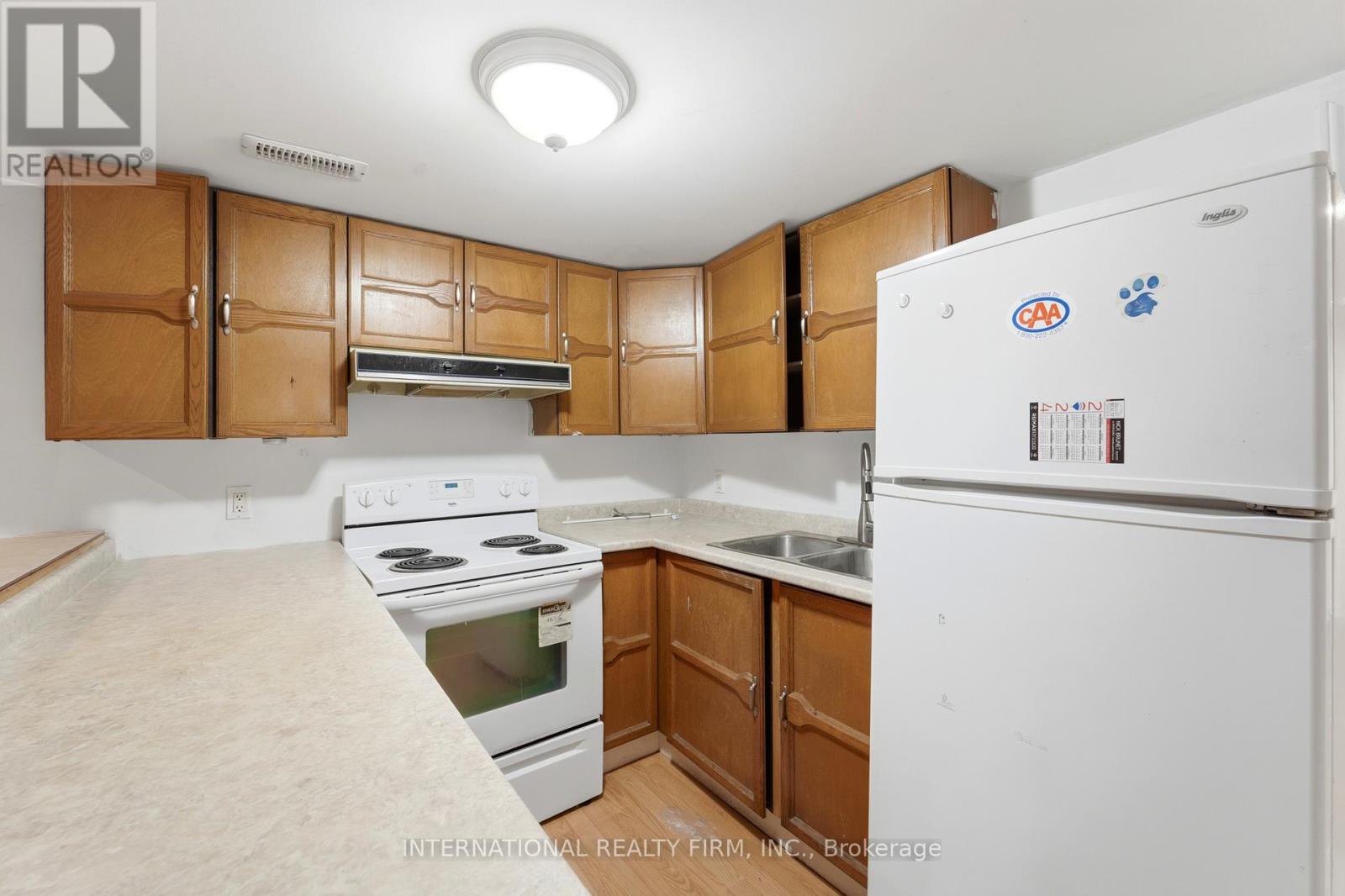 1213 ERINDALE DRIVE - 22