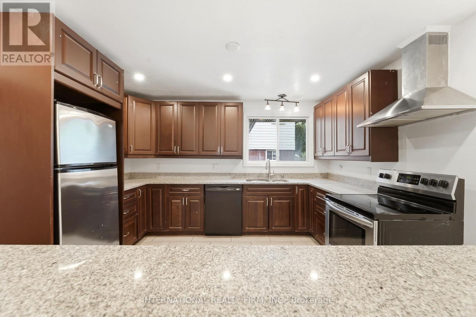 1213 ERINDALE DRIVE - 15
