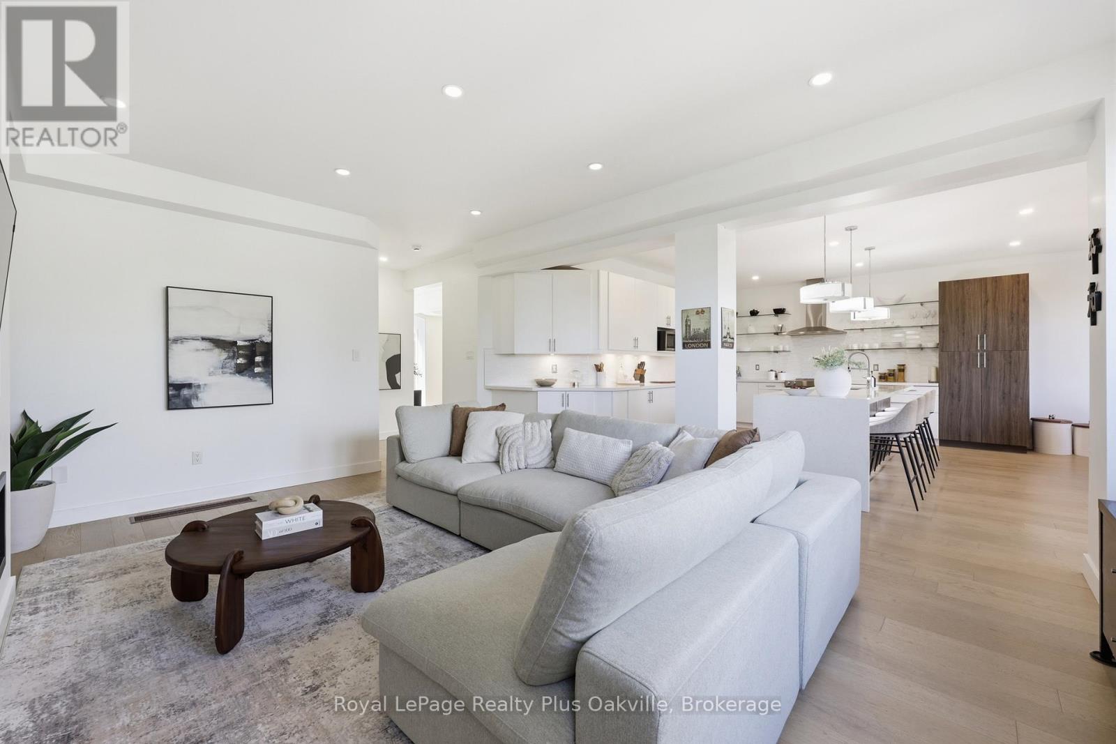 2363 YOLANDA DRIVE - Image 10