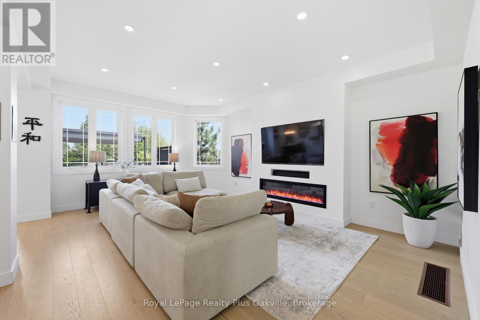 2363 YOLANDA DRIVE - Image 12