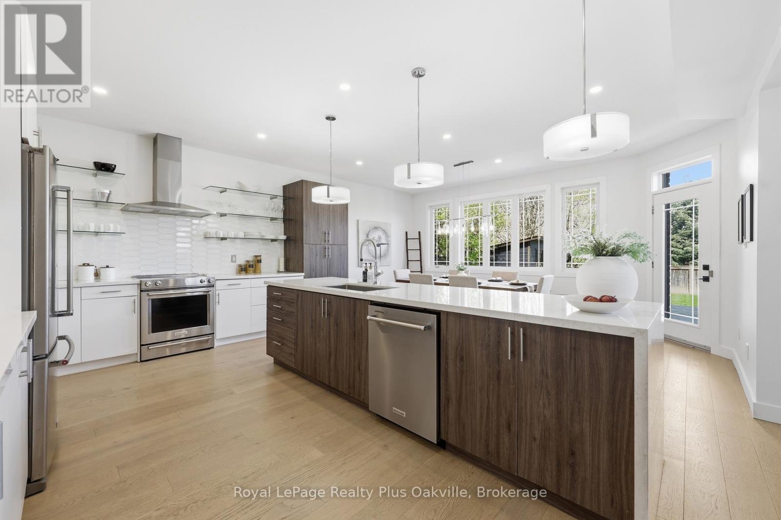 2363 YOLANDA DRIVE - Image 13