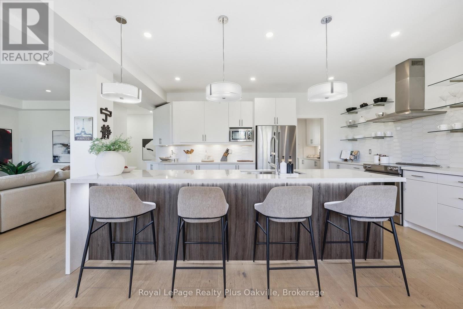 2363 YOLANDA DRIVE - Image 16