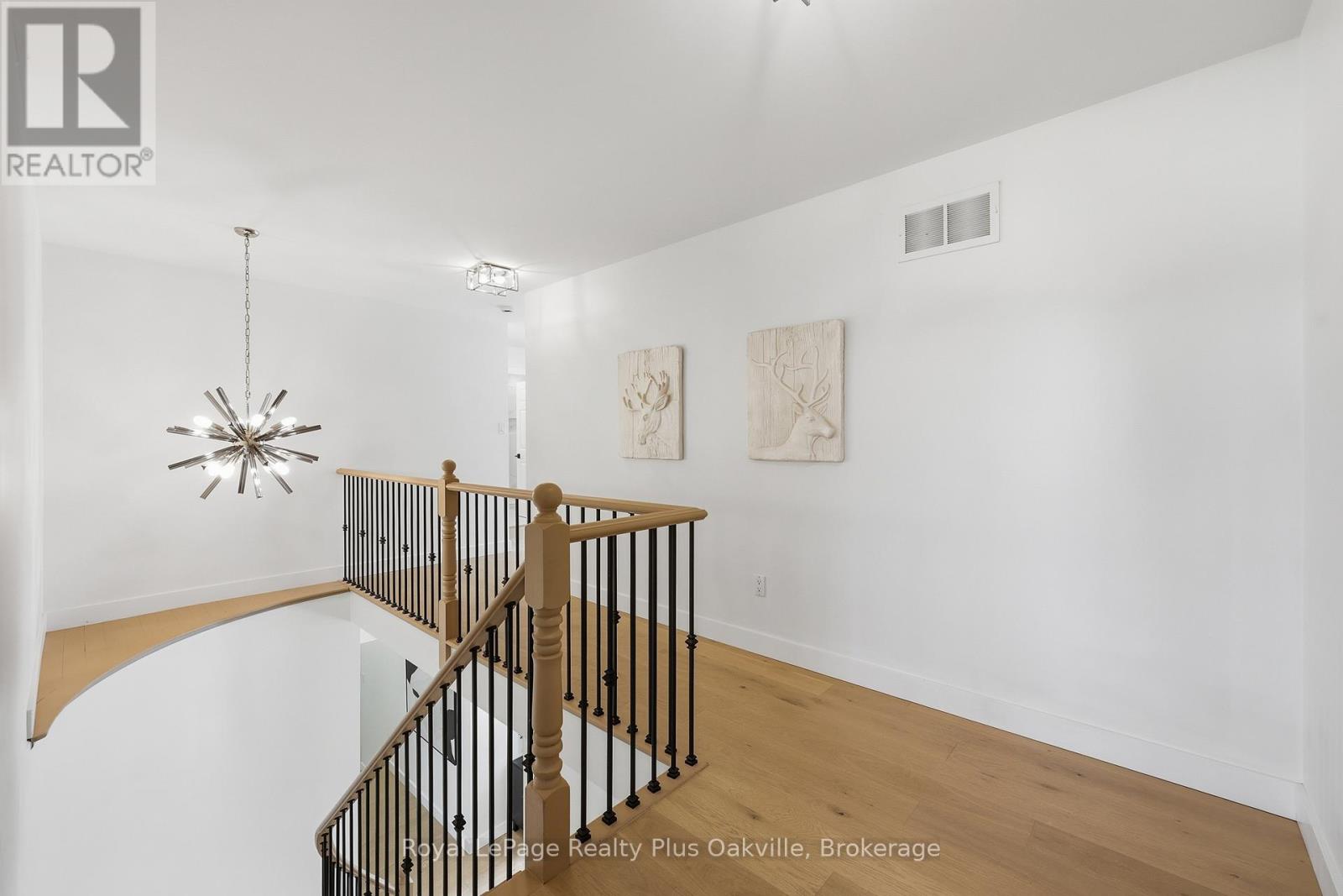2363 YOLANDA DRIVE - Image 23