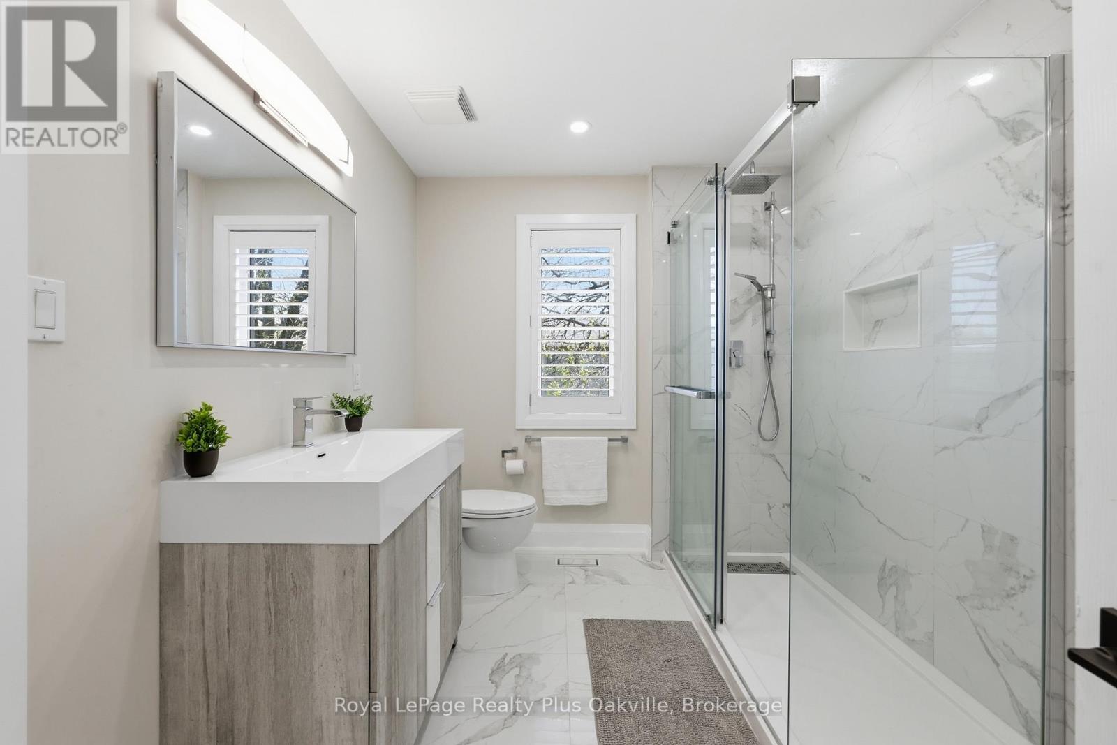2363 YOLANDA DRIVE - Image 31