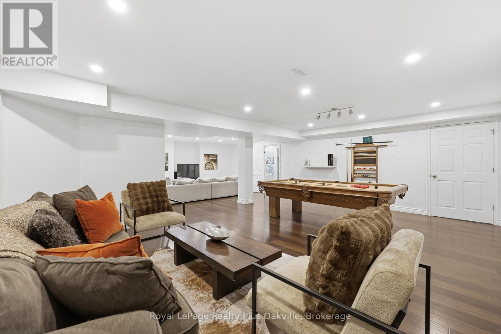 2363 YOLANDA DRIVE - Image 34