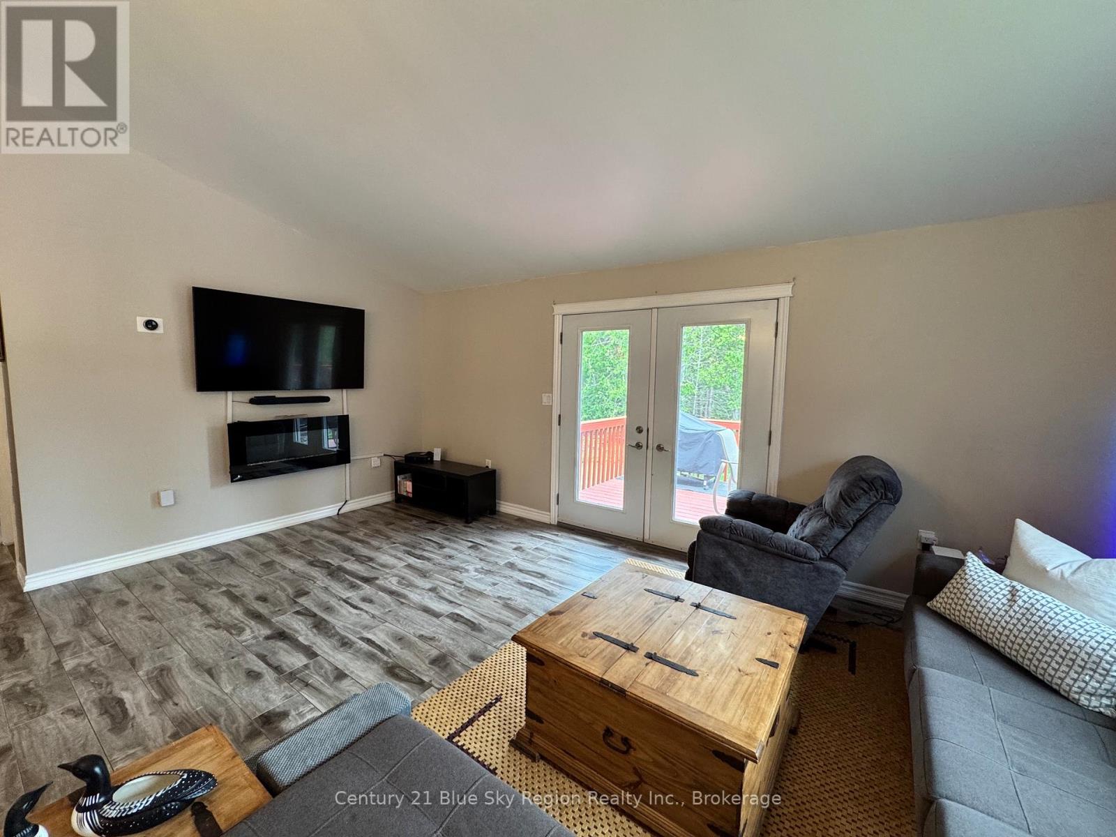 2161 PAPINEAU ROAD - 4