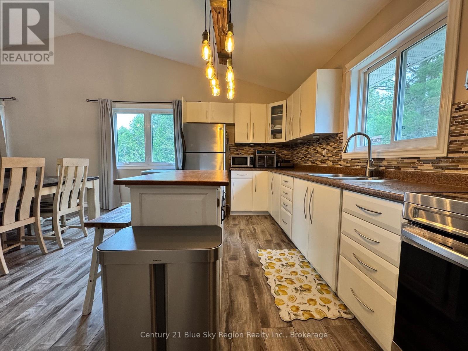 2161 PAPINEAU ROAD - 7