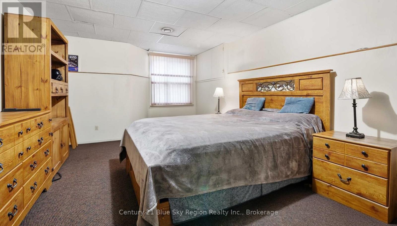 1294 AIRPORT ROAD - 33