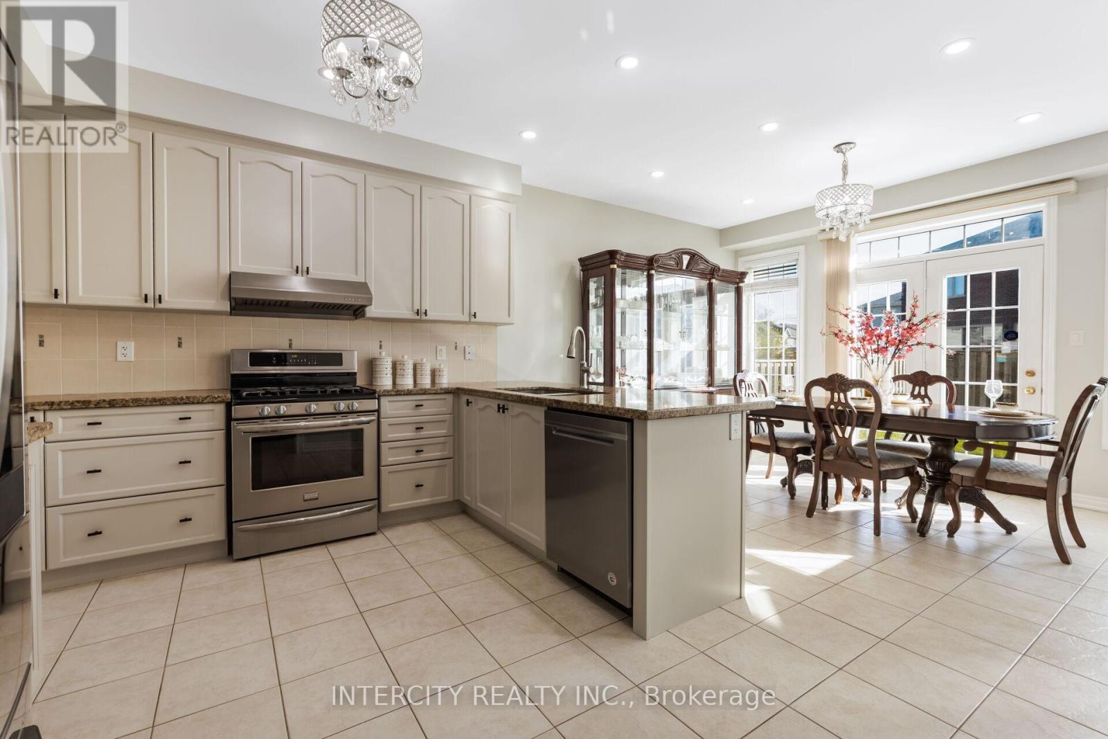 6 CONSTANCE STREET - 17