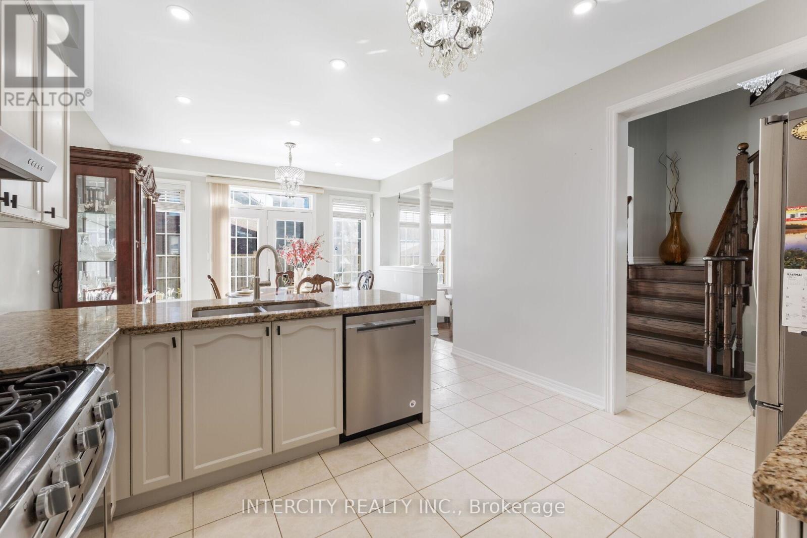 6 CONSTANCE STREET - 19