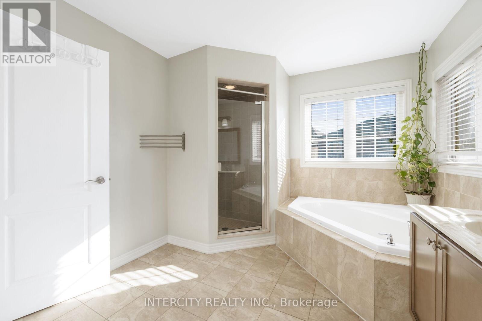 6 CONSTANCE STREET - 29